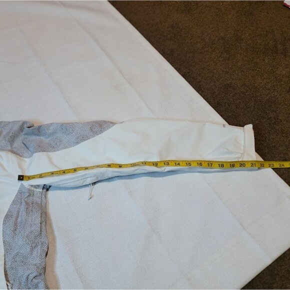 The North Face Hyvent Shell Rain Jacket Size Small - Picture 13 of 15